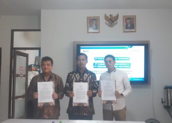 Penandatanganan kerjasama antara PT Aharu Cakra Indonesia dan PT Terramas Nature Resource dengan PLN Energi Primer Indonesia dalam pengembangan dan pengelolaan biomassa berbasis pemanfaatan sumber daya setempat.