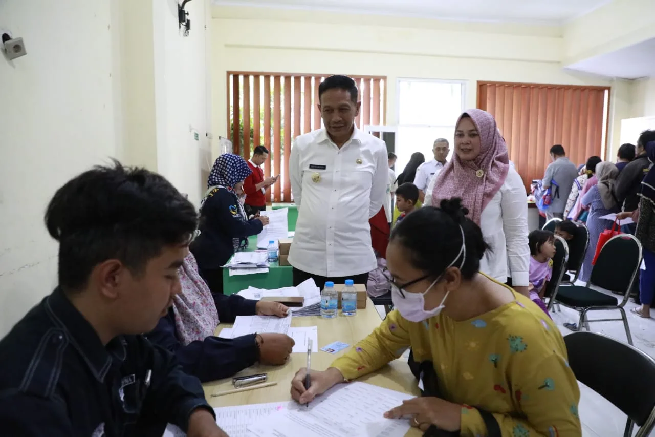 Pj Wali Kota Malang, Wahyu Hidayat, saat berkunjung ke Kecamatan Blimbing