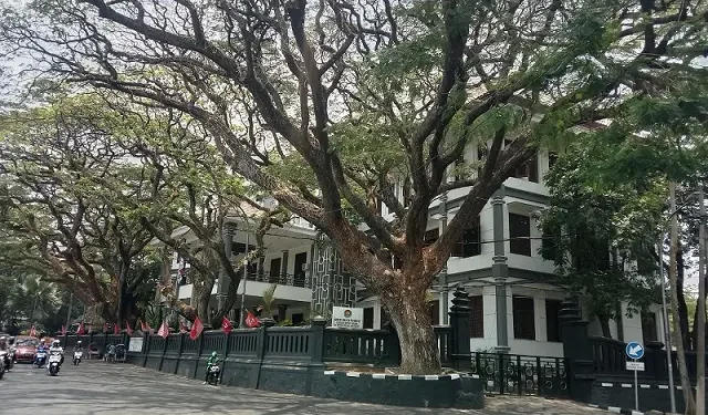 Gedung DPRD Kota Malang.