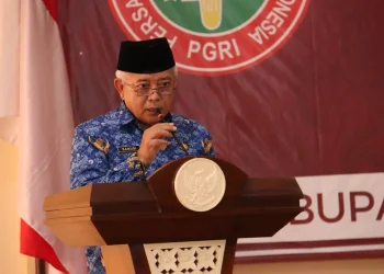 Bupati Malang, Sanusi saat membuka workshop wirausaha.