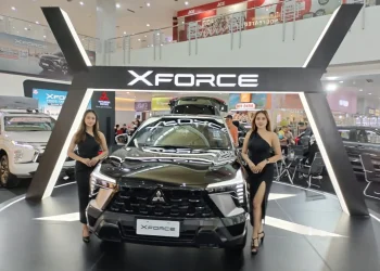 Tampilan mobil Mitsubishi XFORCE saat dipamerkan di MOG Kota Malang.