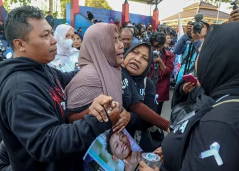 setahun tragedi kanjuruhan - Galeri Foto: Setahun Tragedi Kanjuruhan, Ada Duka dan Kesedihan yang Belum Usai