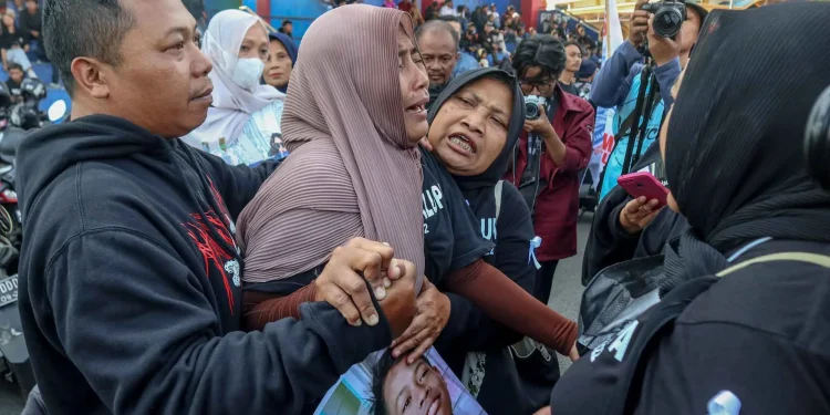 setahun tragedi kanjuruhan - Galeri Foto: Setahun Tragedi Kanjuruhan, Ada Duka dan Kesedihan yang Belum Usai