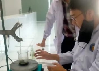 Penelitian ekstrak daun kelor mahasiswa UB Malang.
