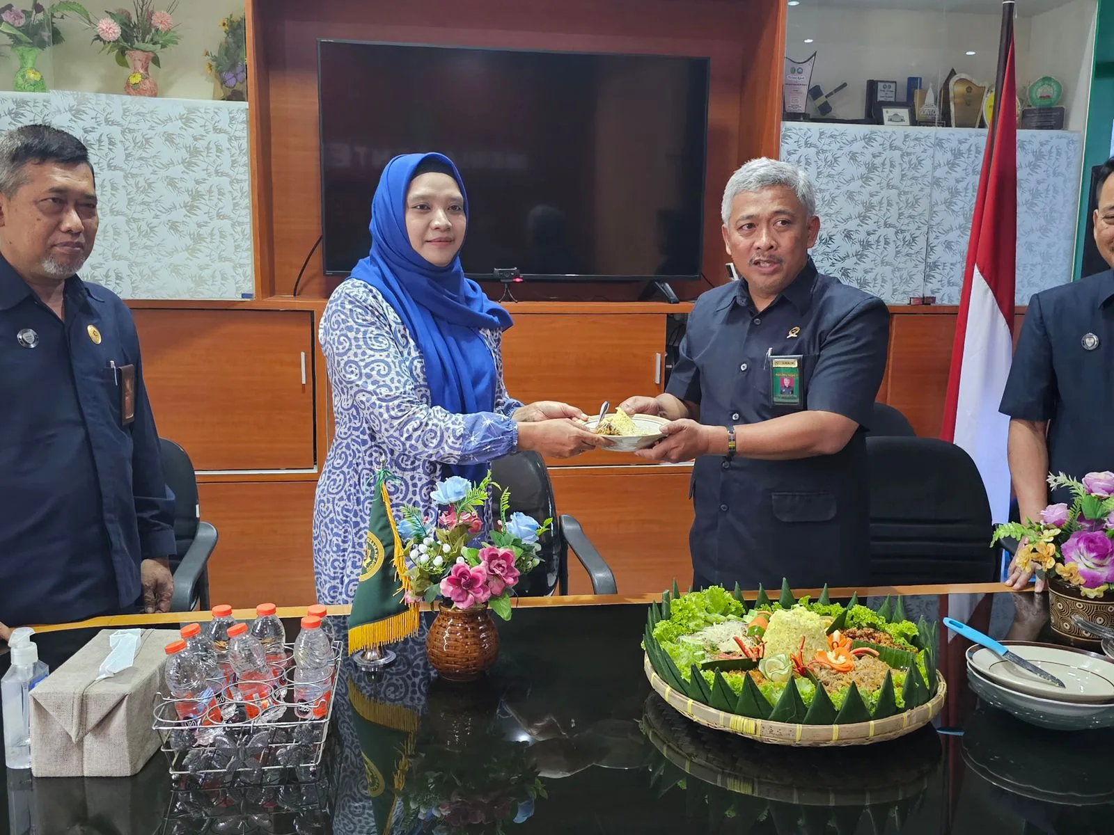Pelepasan mahasiswa PPL Unisma oleh Ketua Pengadilan Agama.