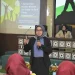 Narasumber Atik Sri Purwantiningsih, S.E., M.Acc., Ak., CA., ASEAN CPA., CT., CFP saat memberikan penjelasan.
