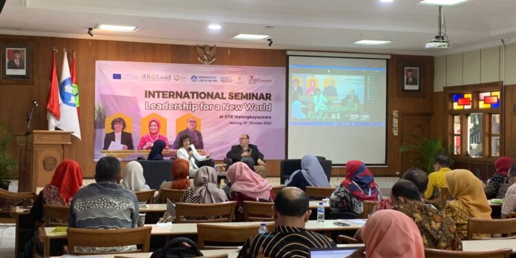 International Seminar yang berlangsung di STIE Malangkucecwara diikuti berbagai perguruan tinggi di Jatim.