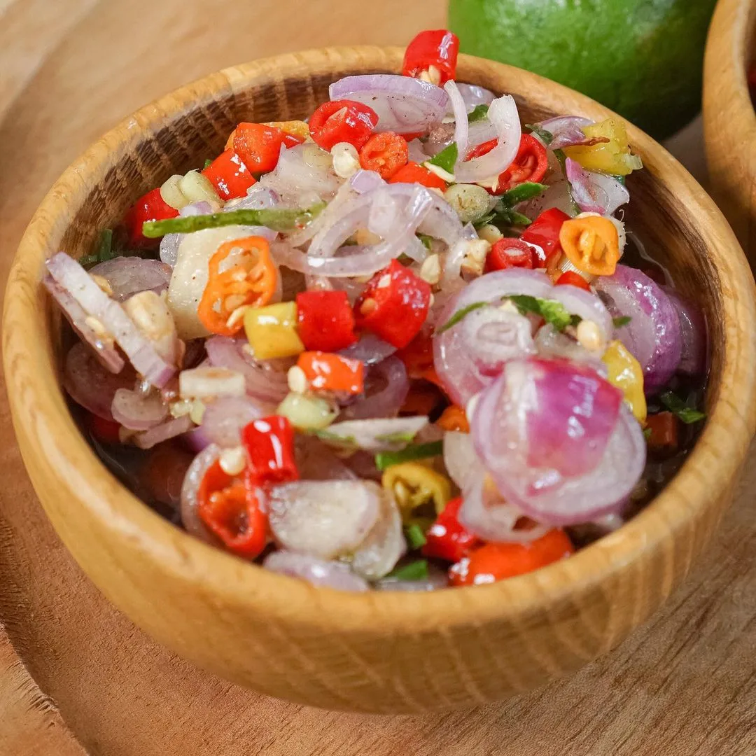 Ilustrasi sambal matah.
