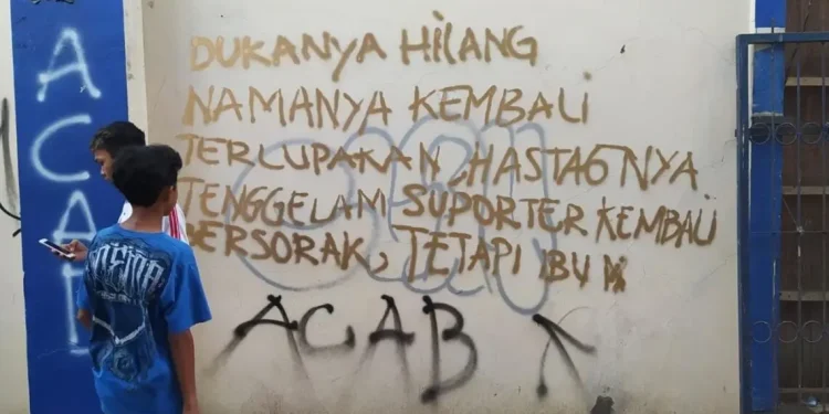 Tragedi Kanjuruhan - Refleksi Tragedi Kanjuruhan: Cahaya Humanisme dalam Kegelapan Duka
