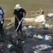 Puluhan Anak Muda Turun ke Sungai Muharto Bersihkan Sampah