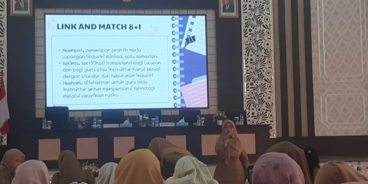 kurikulum,smkn 2 kota malang - Selaraskan Kurikulum Berbasis Dunia Kerja, SMKN 2 Kota Malang Jalin MoU dengan Puluhan Industri