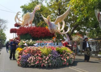 batu art flower carnival