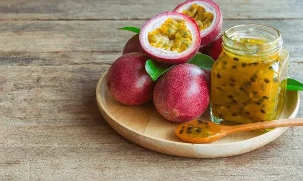 Buah markisa kaya akan manfaat untuk kesehatan tubuh.