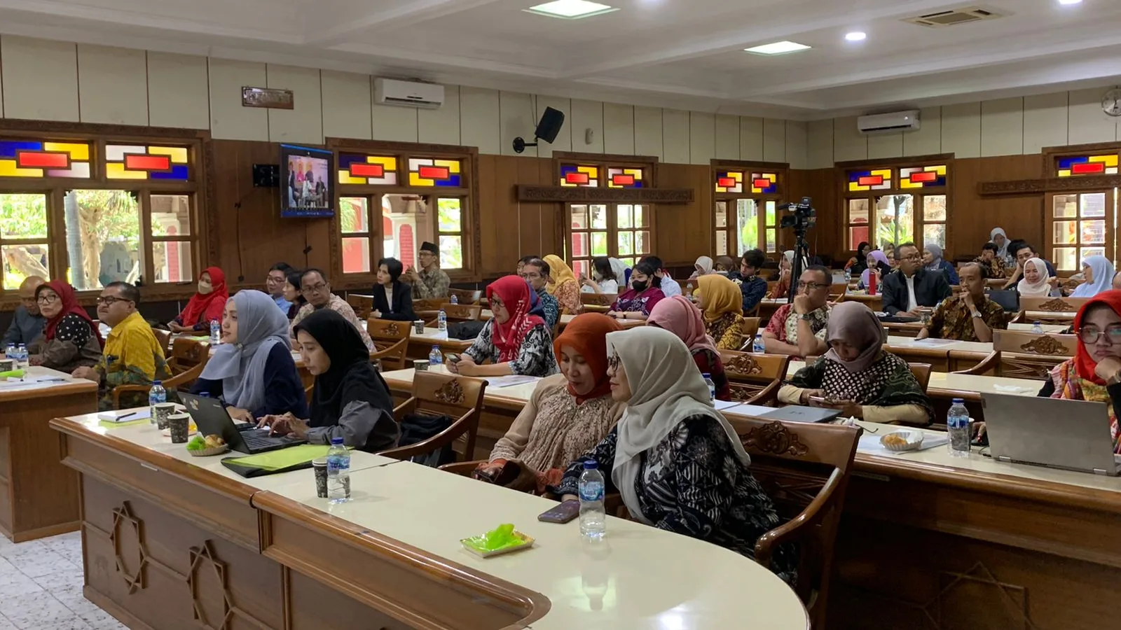 International Seminar yang berlangsung di STIE Malangkucecwara diikuti berbagai perguruan tinggi di Jatim.