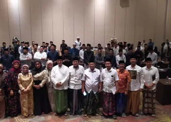 Barisan Kiai atau Gawagis Muda se-Jatim membulatkan dukungan terhadap pasangan AMIN (Anies - Imin).