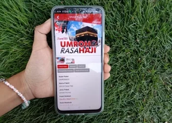 Aplikasi CHATOUR App memberikan kemudahan akses dan promo khusus bagi calon jemaah haji dan umroh.