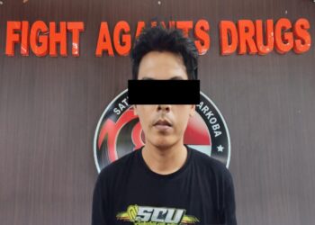 Tersangka Abdul Adzim Rois alias Demblok kini ditahan di Polres Malang.