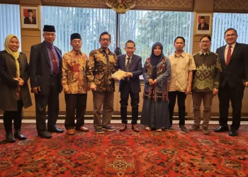 Rektor UIN Malang bersama rombongan berkunkung ke KBRI Brussels Belgia dalam rangka internasionalisasi perguruan tinggi.