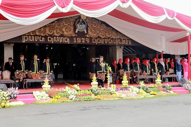 Pelaksanaan upacara Hari Jadi ke-1263 Kabupaten Malang. 