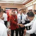 Pj Wali Kota Batu, Aries Agung Paewai, yang juga menjabat Kepala Dinas Pendidikan Provinsi Jawa Timur saat memberi pemaparan pada puluhan guru PPPK di Jatim mengikuti peningkatan kompetensi.
