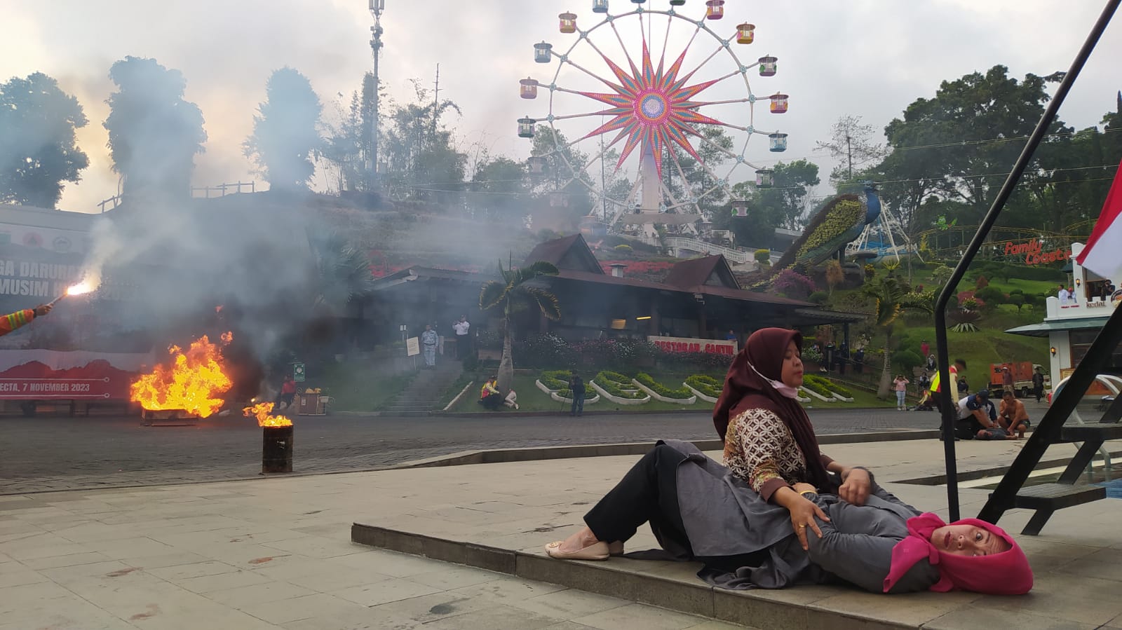 Simulasi penanganan bencana di Selecta, Kota Batu, Jawa Timur.