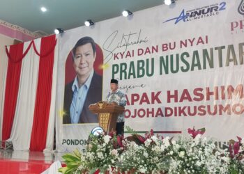 Wakil Ketua Dewan Pembina Gerindra, Hashim Djojihadikusumo sosialisasikan program unggulan Prabowo-Gibran kepada ratusan kyai.