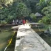 Suasana di dalam pemandian sumber polaman.