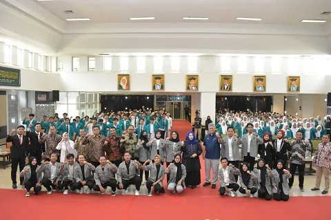 Para peserta LKMM FEB UNISMA 2023. 
