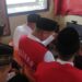 Para terdakwa kasus pengeroyokan karyawan Cafe Omah Koempol saat diserahkan ke Kejari Kota Batu untuk diadili. Foto: Kejari Kota Batu