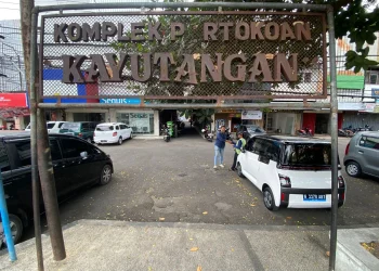 pengeroyok - 5 Pemuda Pengeroyok Karyawan Cafe Omah Koempoel Kota Batu Dibui 9 Bulan