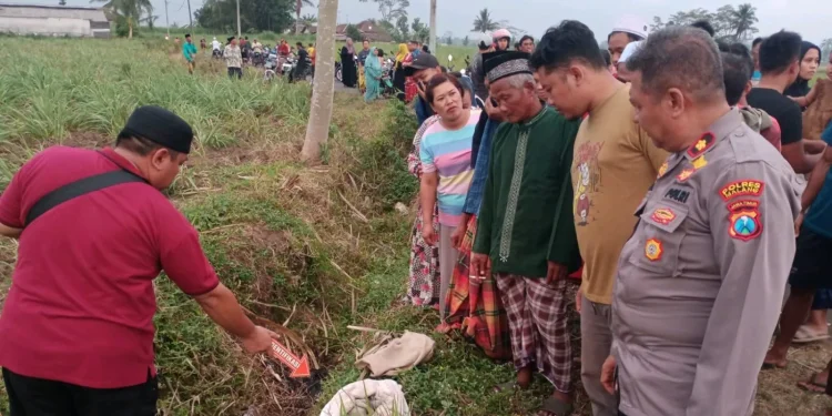 bayi laki-laki ditemukan tewas