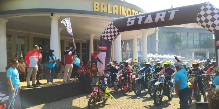 kota batu - 3 Ribu Lebih Rider se-Nusantara Jelajahi Kota Batu Lewat KWB Super Adventure 6