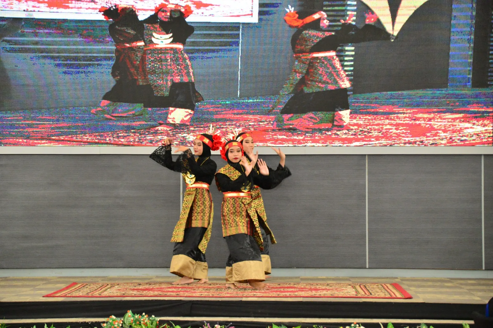 FEB Unisma