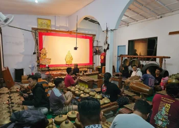 Pagelaran wayang kulit