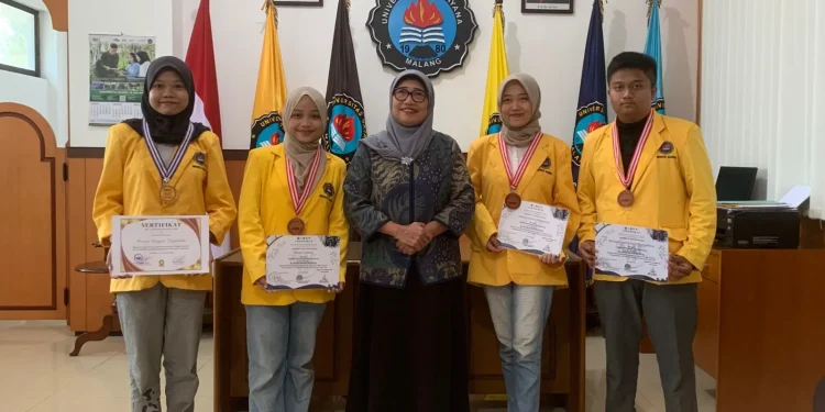 Mahasiswa Uniga Malang