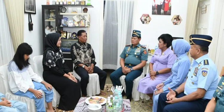 Panglima TNI Takziah