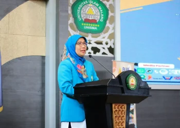 Wakil rektor perempuan Unisma