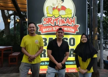 Bakso Sritikah,khas malang,specialis tetelan mercon - Laris Manis Bakso Sritikah, Bakso Khas Malang Spesial Tetelan Mercon