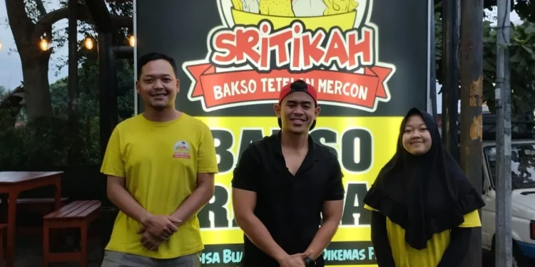 Bakso Sritikah,khas malang,specialis tetelan mercon - Laris Manis Bakso Sritikah, Bakso Khas Malang Spesial Tetelan Mercon