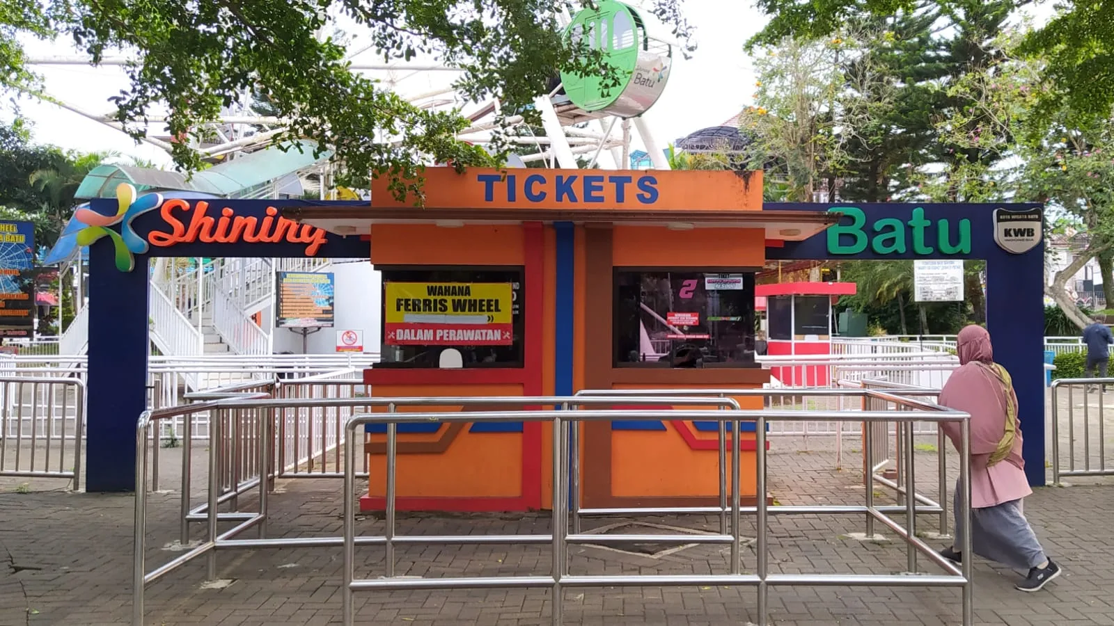 tulisan tak beroperasi di loket