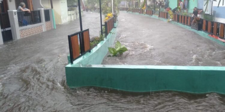 Banjir mengepung kota malang