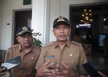 Pj Wali Kota Malang, Wahyu Hidayat menjelaskan telah mengirim usulan terkait kenaikan UMK Kota Malang 2024 ke Gubernur Jatim.