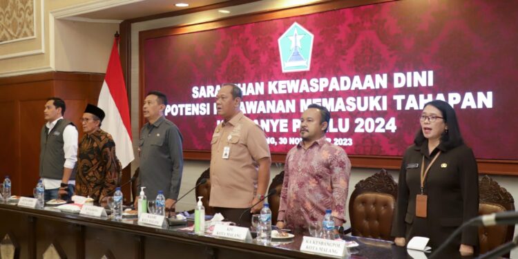 Sarasehan Kewaspadaan Dini dan Potensi Kerawanan Memasuki Tahapan Kampanye Pelaksanaan Pemilu 2024, bertempat di Ruang Sidang Balaikota Malang (30/11/2023).