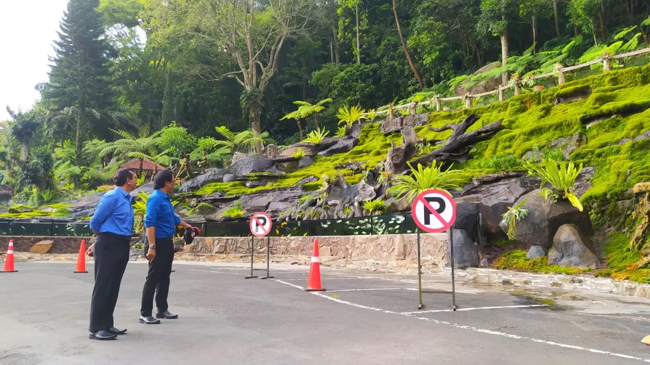 Berbagai spot dan wahana selfi yang ada di Taman Bunga Selecta Kota Batu.