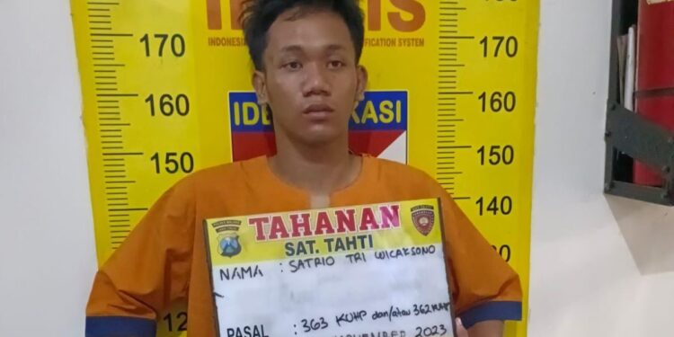 Tersangka Satrio Tri Wicaksono (21) kini mendekam di rutan Polres Malang.