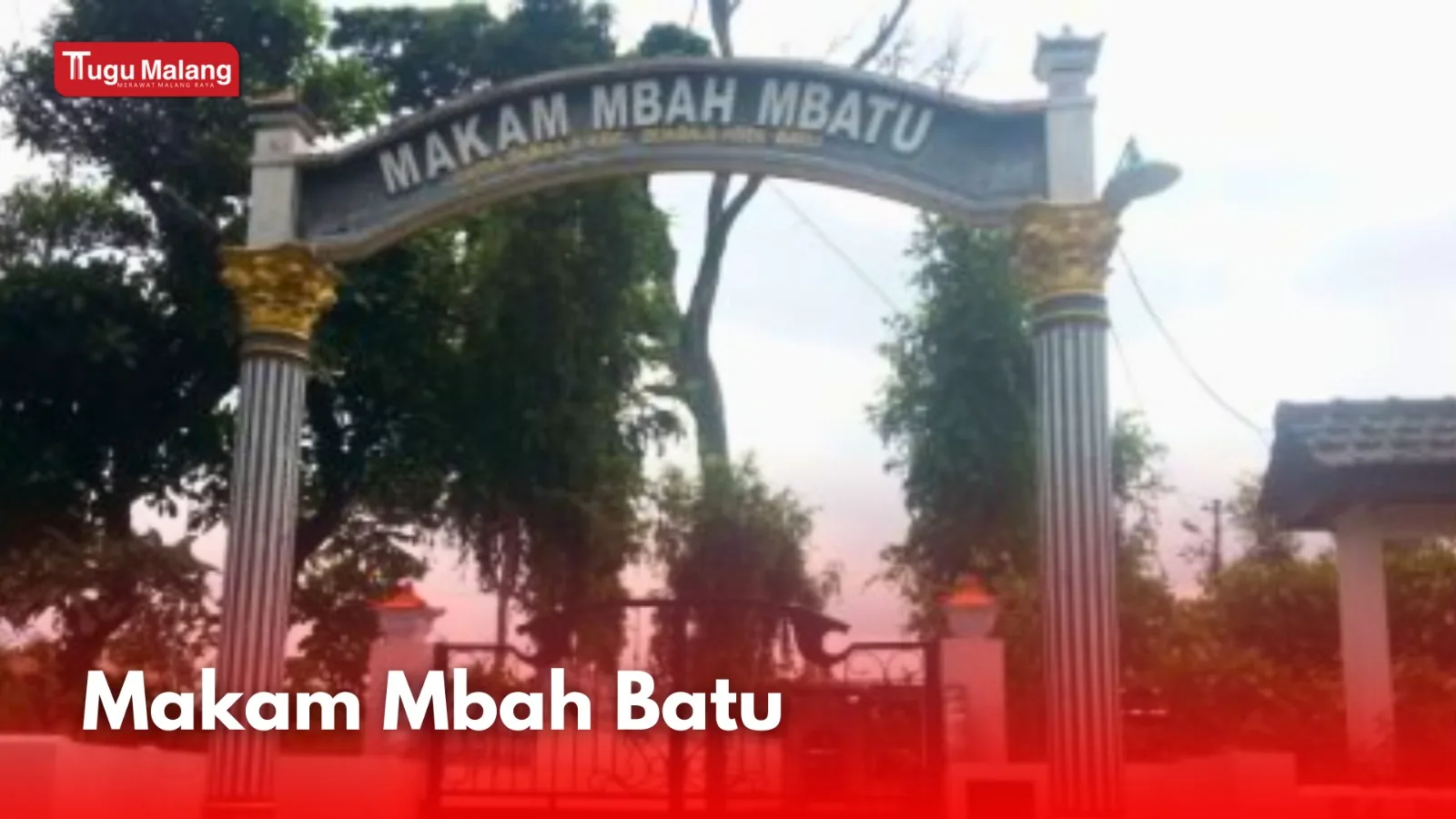 Makam Mbah Batu sebagai salah satu penyebar agama islam di lereng Panderman Batu. 