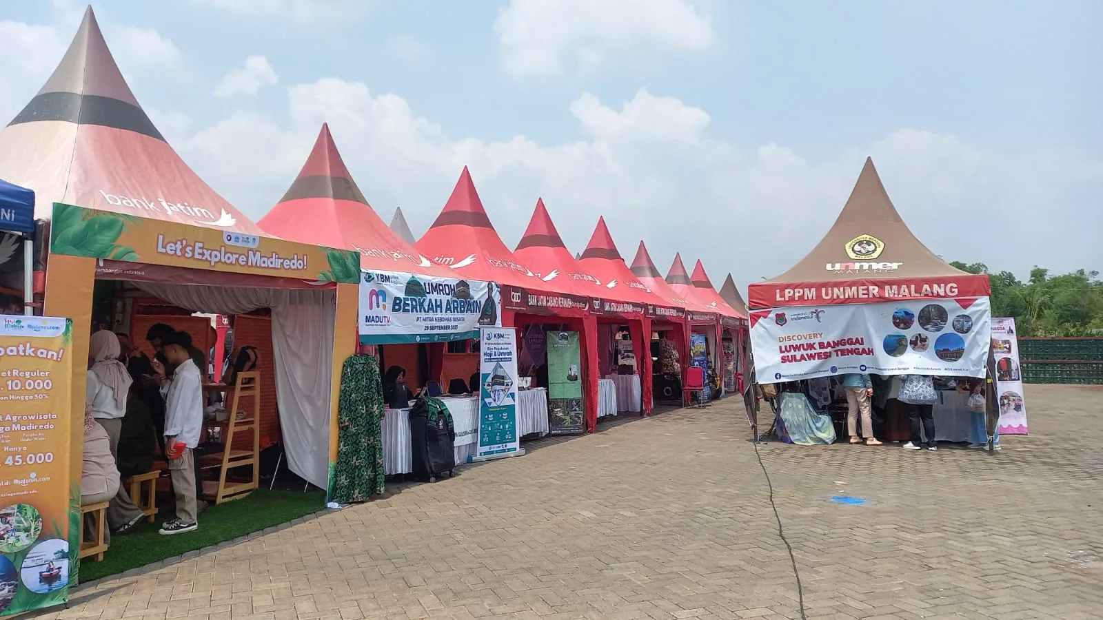 Puluhan tenant ramaikan Singhasari Travel Fair.