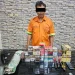 Tersangka PR Bersama barang bukti yang berhasil diamankan polisi.