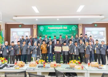 Suasana pertemuan Rektor Unisma bersama Forum Pimpinan Perguruan Tinggi Keagamaan Islam Swasta Se Kalimantan dalam rangka Penandatanganan MoU di Gedung Utsman Bin Affan, lt.7 Unisma.