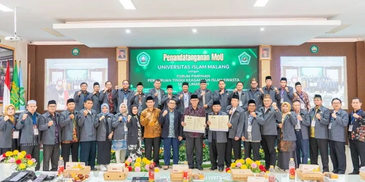 Suasana pertemuan Rektor Unisma bersama Forum Pimpinan Perguruan Tinggi Keagamaan Islam Swasta Se Kalimantan dalam rangka Penandatanganan MoU di Gedung Utsman Bin Affan, lt.7 Unisma.
